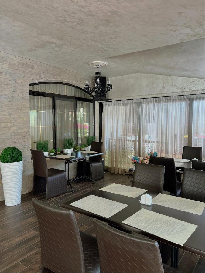 Family Hotel Paradise Saints Constantine and Helena ภายนอก รูปภาพ